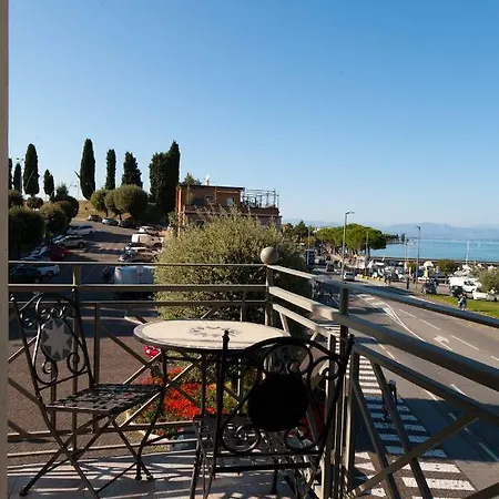 Relais Al Porto Guest house *